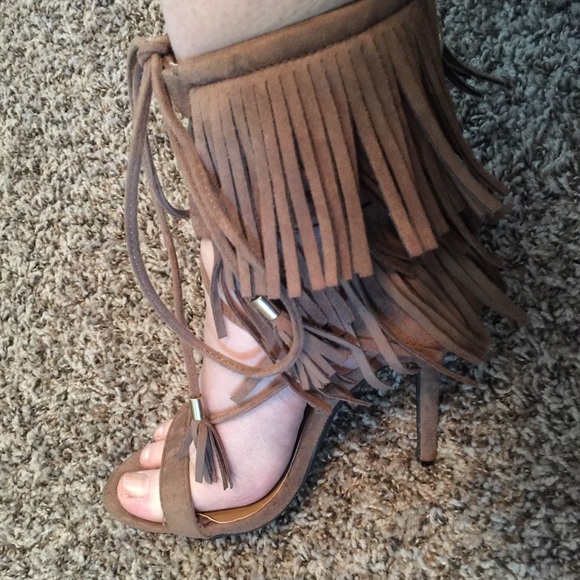 Forever Nayeli-27 heeled fringe shoe NWOT - Picture 8 of 8